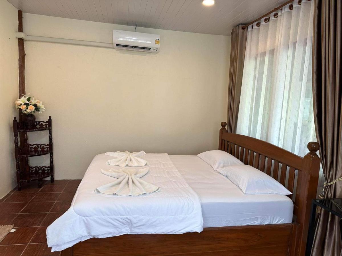 Buddha Raksa Thong Nai Pan Yai Dış mekan fotoğraf