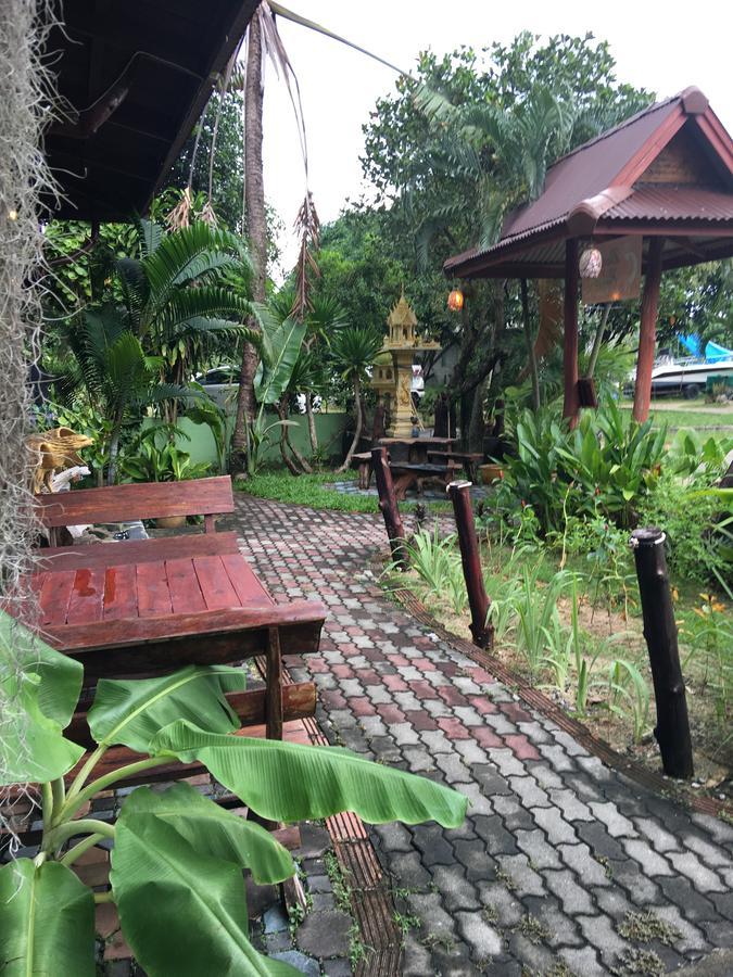 Buddha Raksa Thong Nai Pan Yai Dış mekan fotoğraf